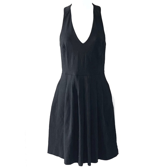 LBD w/ Pockets! - Picture 4 of 6